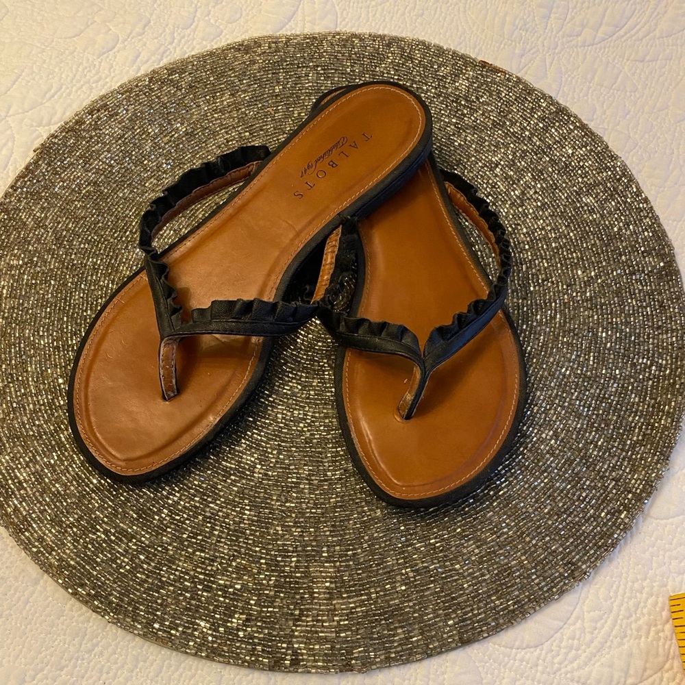 Talbots black ruffle sandal